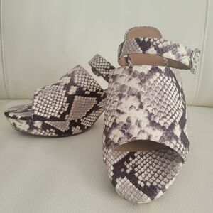 Aerosoles Cosmic Platform Sandals in snake print leather - Size 11